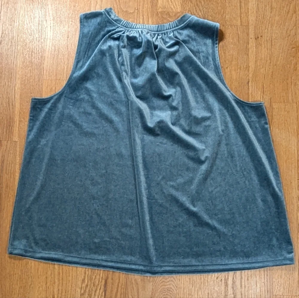 ✨ Ann Taylor XL Velvet Tank Top – Shimmering Blue Elegance ✨ - Picture 8 of 8